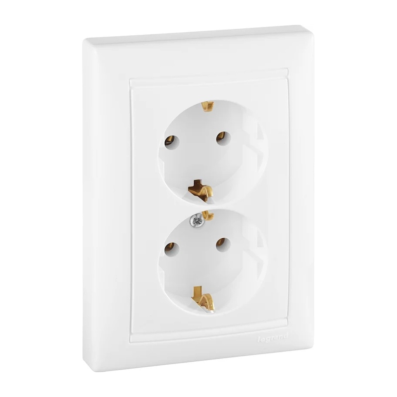 Розетка с/у Valena 694272, 2 гнезда, с/з, 16А, белая